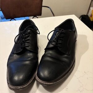 Classic Steve Madden Black Leather Dress Shoes